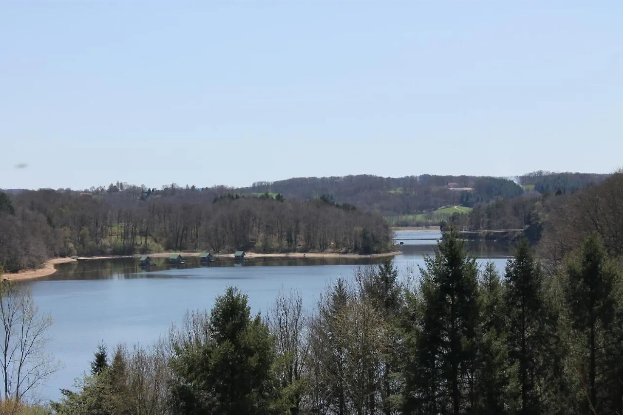 Les Chalets Flottants Des Planquettes Villa Saint-Etienne-Cantales