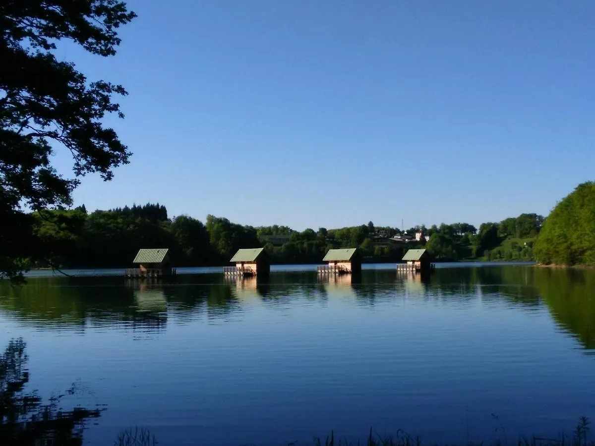 Les Chalets Flottants Des Planquettes Villa Saint-Etienne-Cantales